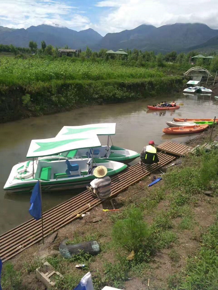 點擊放大 4-5人電動船