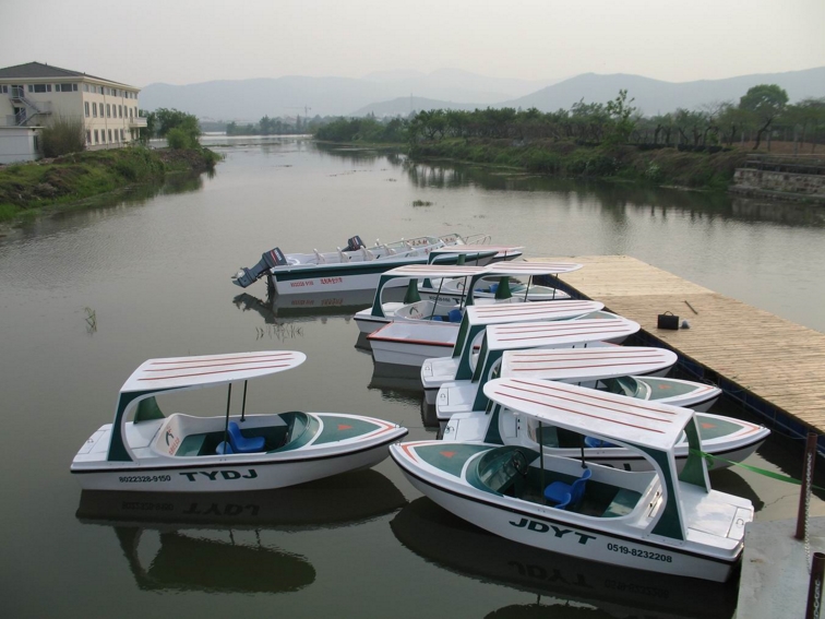 點(diǎn)擊放大 4人電動(dòng)船