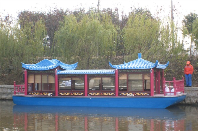 點(diǎn)擊放大 畫(huà)舫船